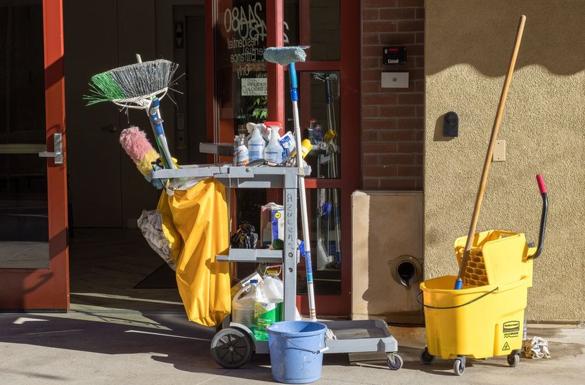 Professional janitorial cleaning services